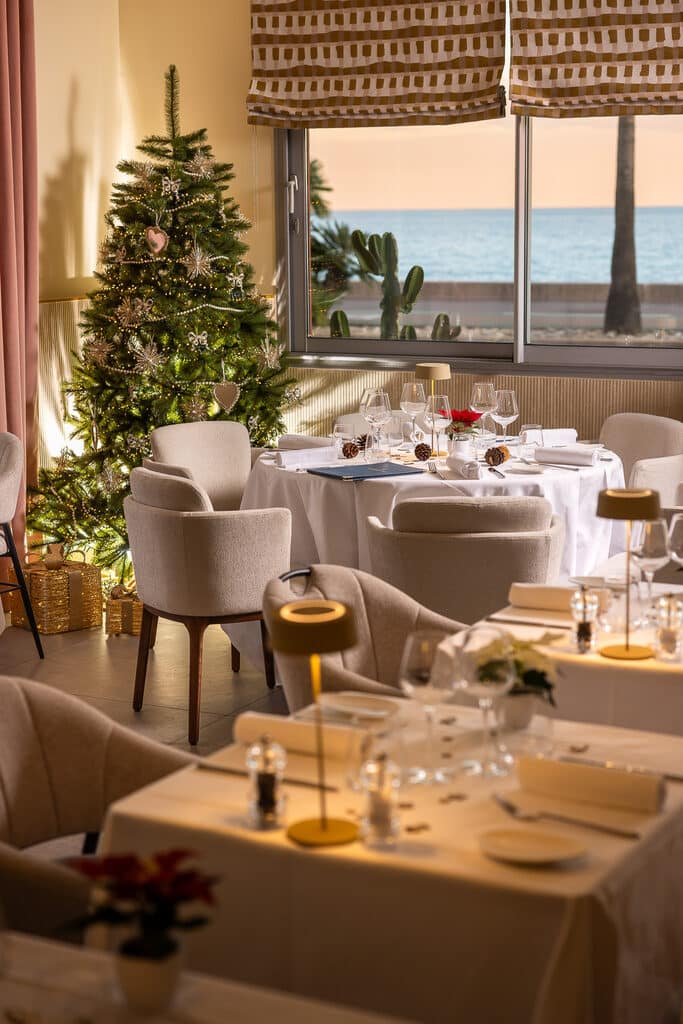 Réveillon face à la mer, en famille, au restaurant Bistronomique Beach à Cagnes-Sur-Mer
